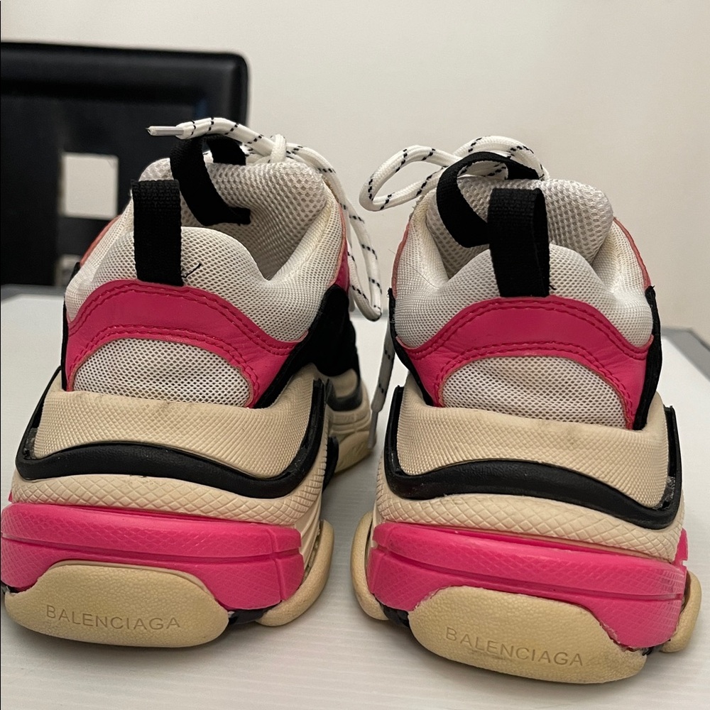 Balenciaga Pink, Black, and White Chunky Made In Italy Sneakers Women’s Size 38 - Picture 3 of 15